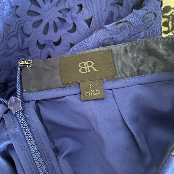 Banana Republic pencil skirt. - Picture 2 of 11